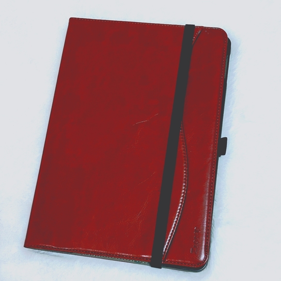 Leather iPad case + 2 Tempered Glass screen protectors - Picture 7 of 10